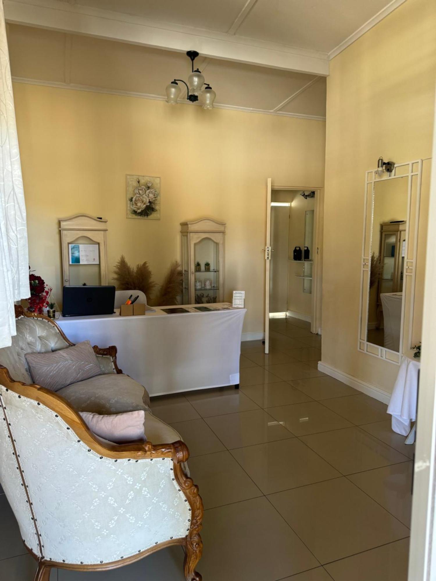 Blue Diamond Lodge & Spa Springbok Luaran gambar
